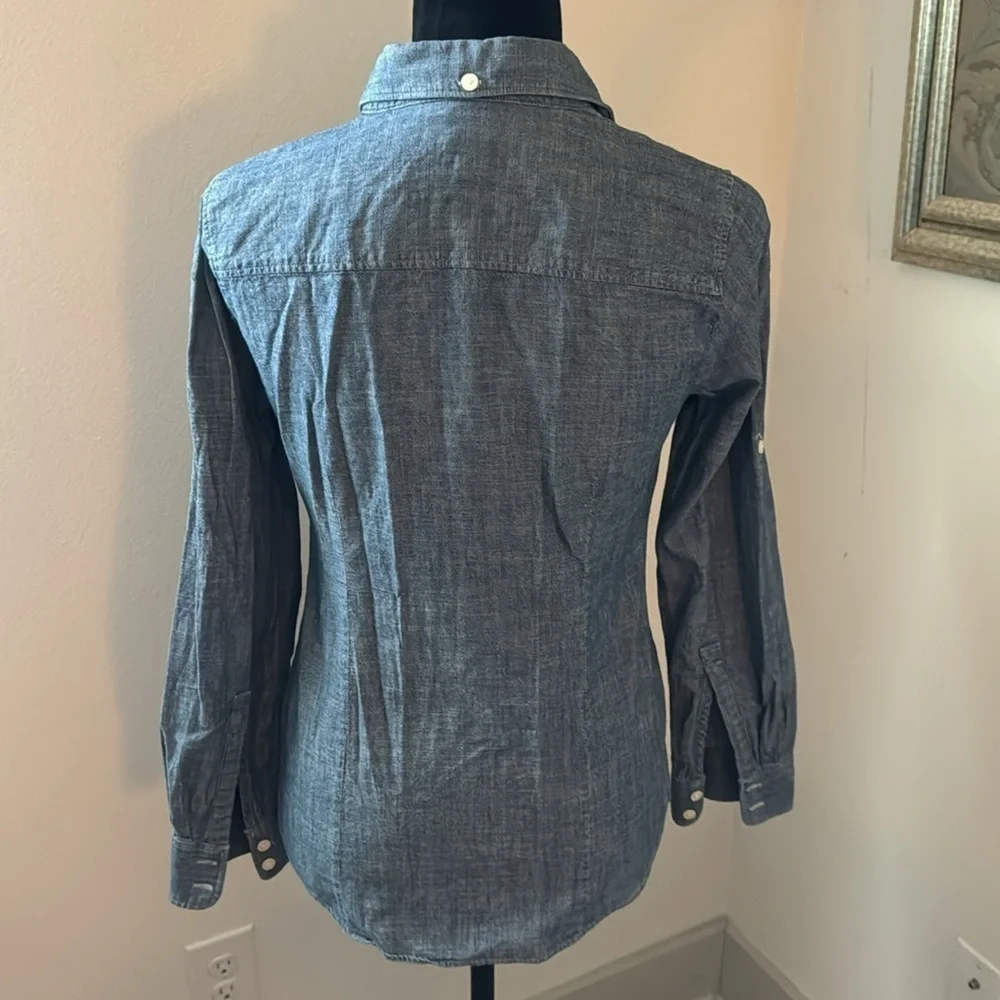 J. Crew classic Chambray buttoned down‎ long sleeves woman’s shirt too Sz XS